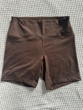 Quince High Waisted Biker Shorts Medium Brown Sculpting Stretch Activewear